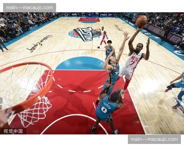 热刺帕利尼亚小禁区抢点推射 终结能力关键时刻显现